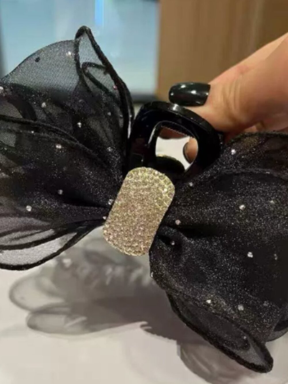 Women's hair clip